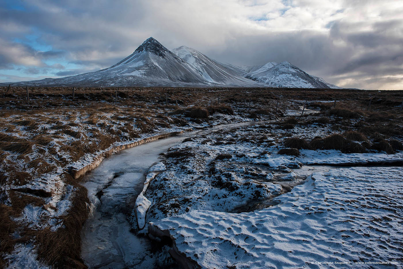 montagnes islande loading=