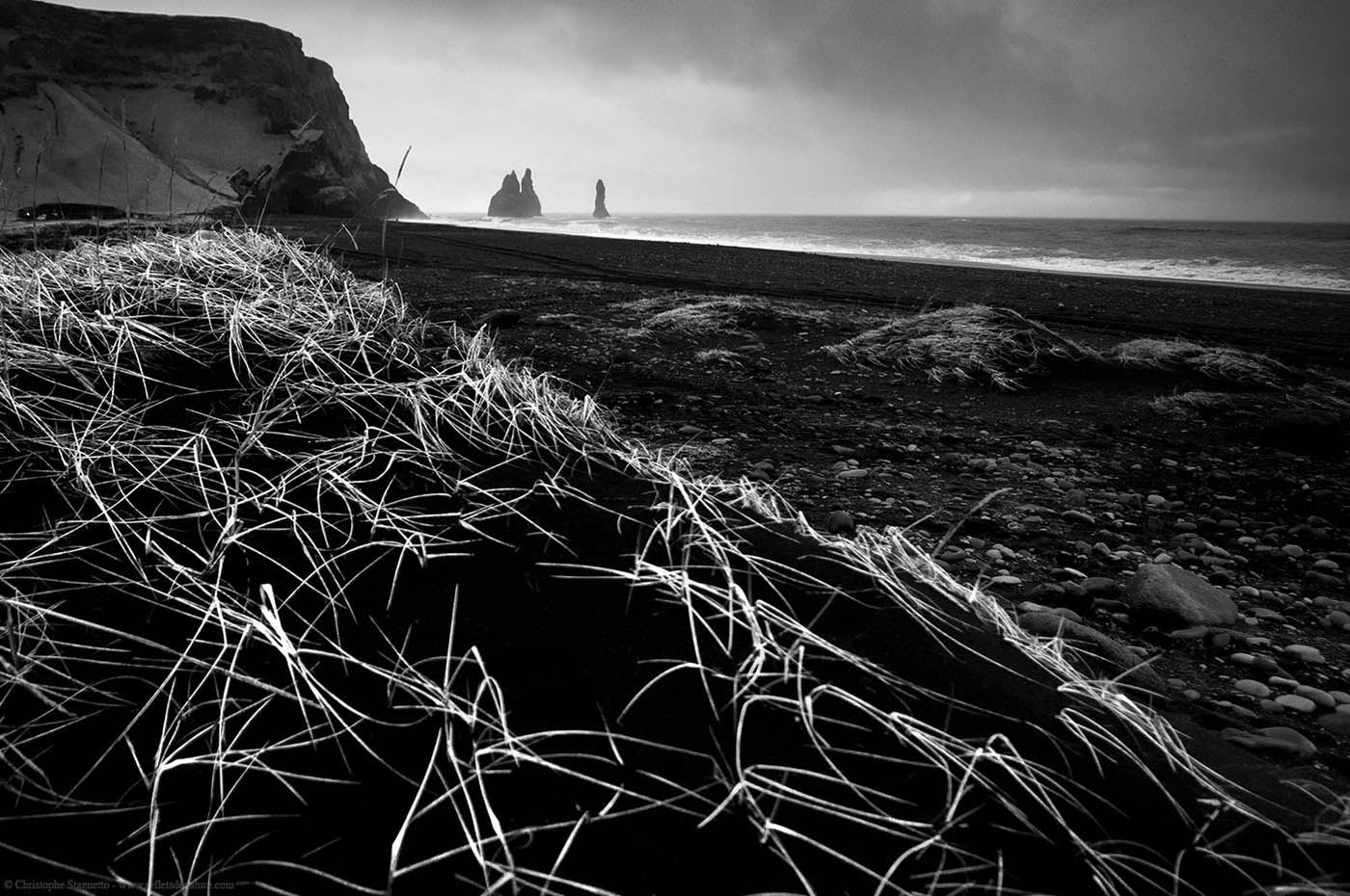 reynisfjara vik loading=