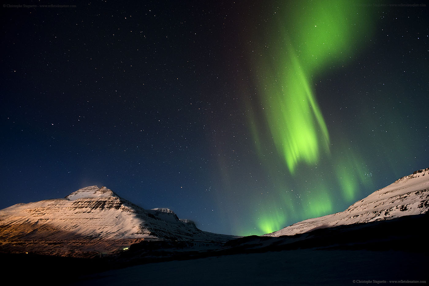 seysidfjordur northernligths loading=